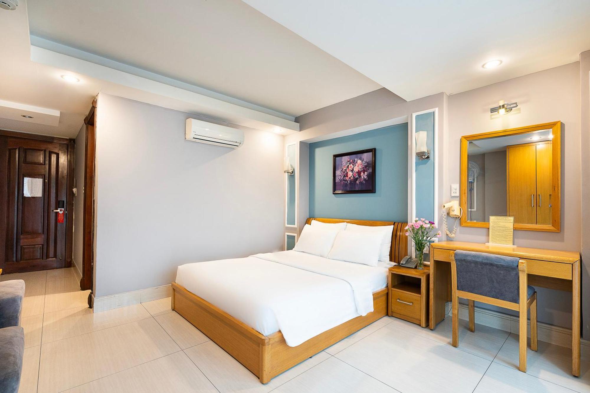 Lucky Star Hotel - Ben Thanh Cidade de Ho Chi Minh Exterior foto
